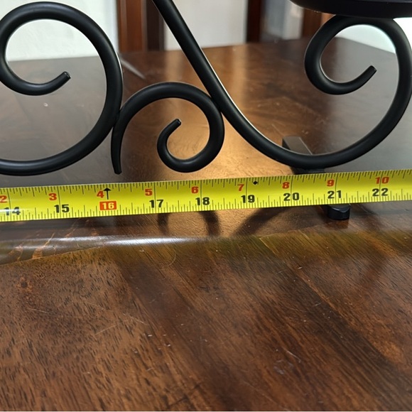 Partylite Elegant Black Iron Candle Holder with Orange Candles - Picture 4 of 4